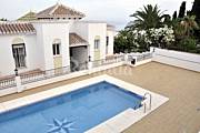 Apartamento vistas mar y montaña,piscina y cochera Málaga
