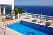 Villa con piscina y vistas en costa tropical Granada