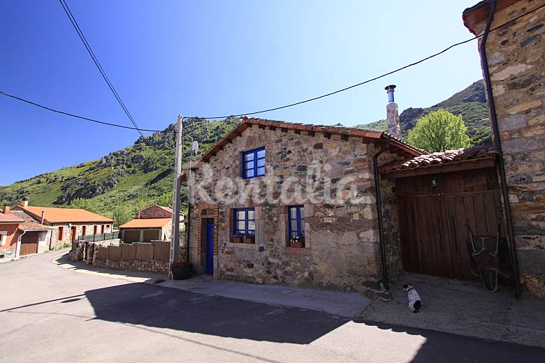 Alquiler vacaciones, apartamentos y casas rurales en La Robla León