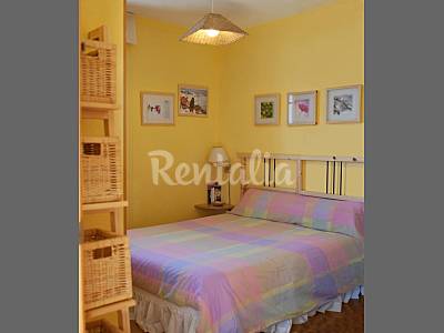 Comfortable Bedroom Huesca Sallent de Gállego Apartment