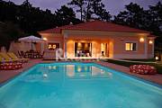 Luxurious villa, Heated Pool, 4 km from the beach Lisbon