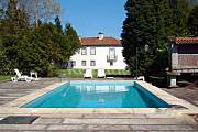 Manor House,garden, swimming pools and 3 cottages  Braga