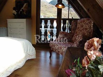 6 Bedroom Lleida Vielha e Mijaran Apartment