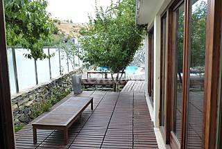 Vivenda em Bragança com piscina e jardim