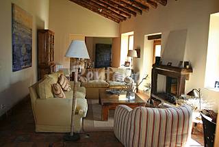 Casa de 6 habitaciones con piscina