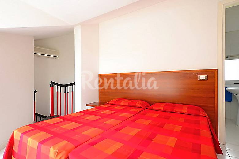 Apartamento para 4 personas con piscina Lignano Sabbiadoro (Udine) Alpes italianos Dormitorio Udine ~ Apartamento para 4 personas con piscina Lignano Sabbiadoro (Udine) Alpes italianos