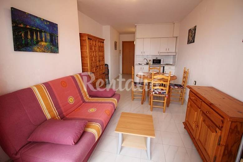 Apartamento para alugar em Castelló dEmpúries Empuriabrava Sala De Estar Em Espanhol ~ Apartamento para alugar em Castelló dEmpúries Empuriabrava