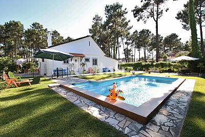 Perto da praia, piscina, Lisboa a 20 km Setúbal