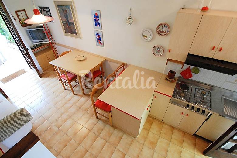 Apartamento para 6 personas en Friuli Venecia Julia Lignano Sabbiadoro (Udine) Alpes italianos Dormitorio Udine ~ Apartamento para 6 personas en Friuli Venecia Julia Lignano Sabbiadoro (Udine) Alpes italianos