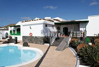 Casa Rural con piscina con capacidad hasta 2...
