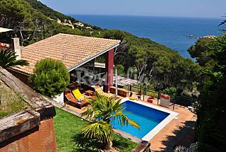 Casa 8-9 personas con piscina y jardin privados
