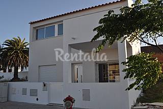 Casa com 3 quartos a 5 km da praia