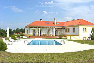 2 Spaziose ville vicino alla spiaggia di Com...