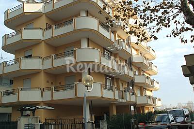 Appartamento per 2-4 persone150 mt mare,1km fiera Rimini