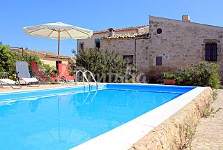 Villa del '700 con piscina a 2,5 km dal dal ...