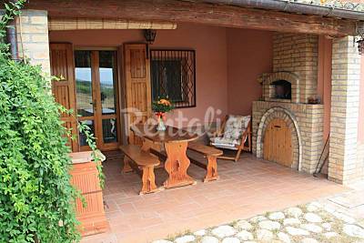 Villa in affitto a 12 km dalla spiaggia Pescara