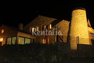 Villa-lujo, piscina climatizada, 8 km de Ped...