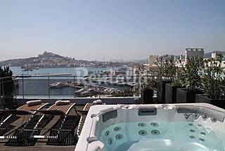 Apartamento com 2 quartos a 100 m da praia