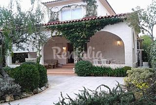 Magnifica villa para 9-10 personas al lado d...