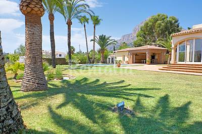 Villa de 5 habitaciones a 3 km de la playa Alicante