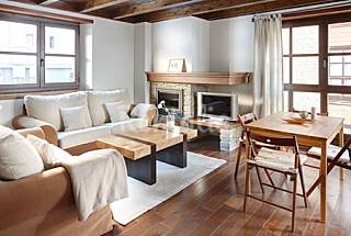 Val de Ruda 12 - Wifi, parking y acceso dire...