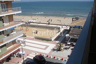 Apartamento para 4-5 personas en 1a línea de playa Valencia