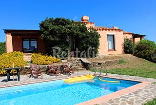 C4.36 - Villa per 10 persone con piscina