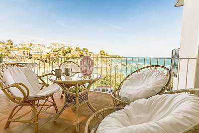 Apartamento frente al mar con gran terraza Girona/Gerona