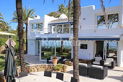 Villa de lujo frente al superior en el corazón de la Milla de Oro, Marbella Málaga